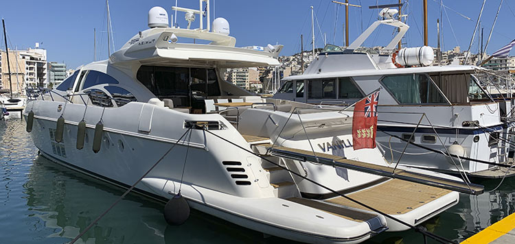 Azimut 86S