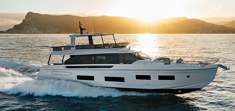 Azimut 82