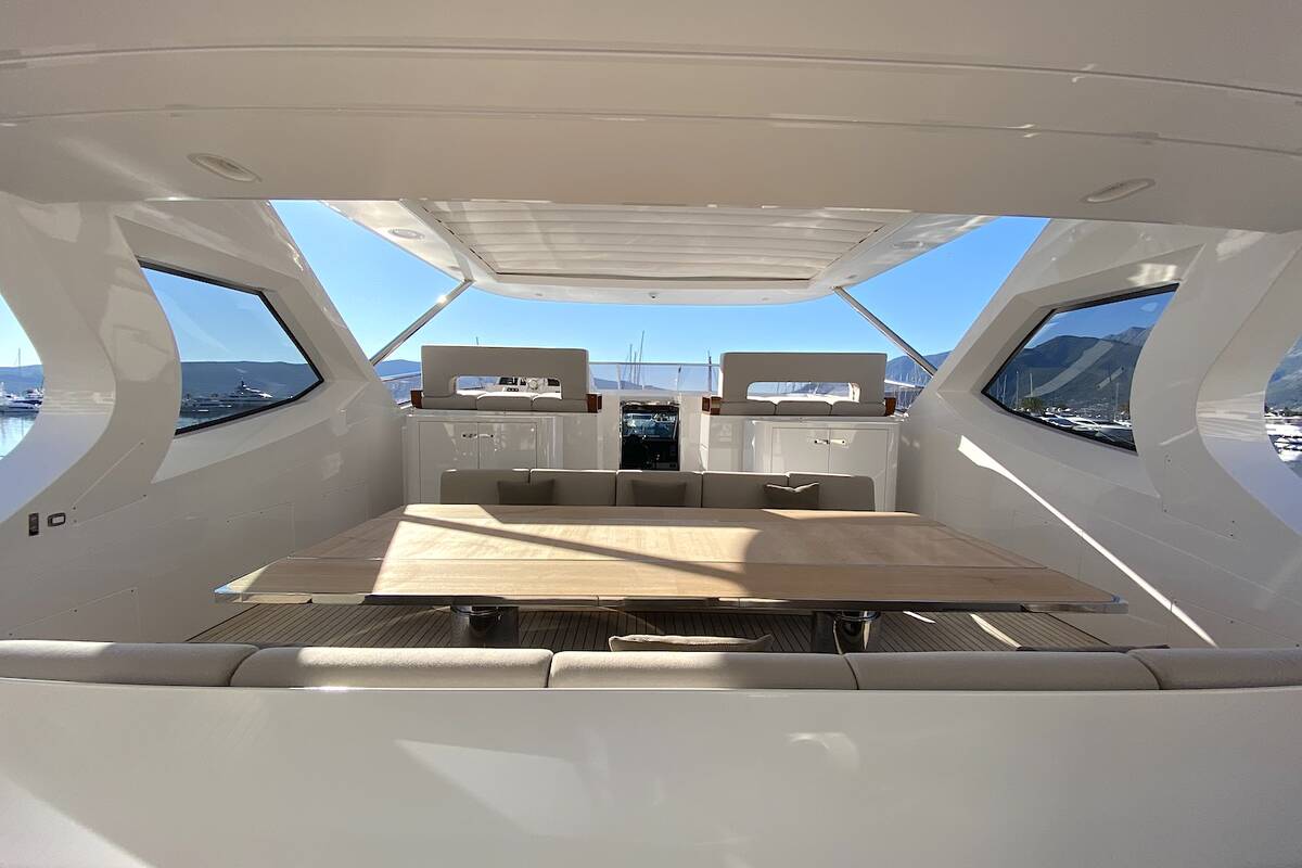 Flybridge