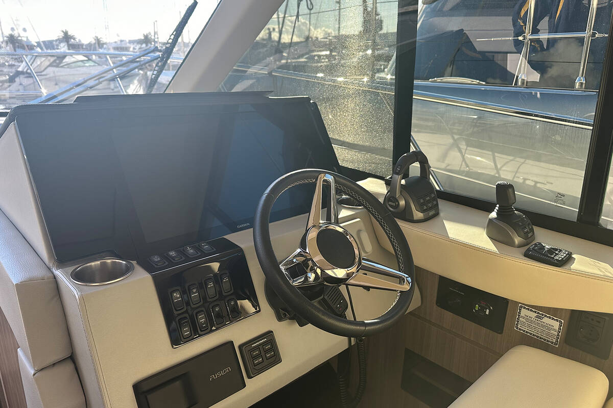 Main helm station