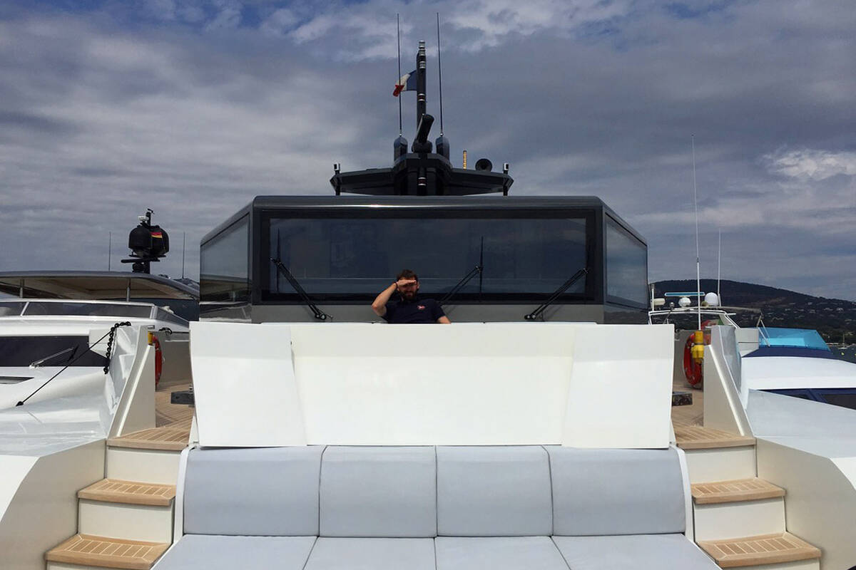 The bow section with sofas and Jacuzzi