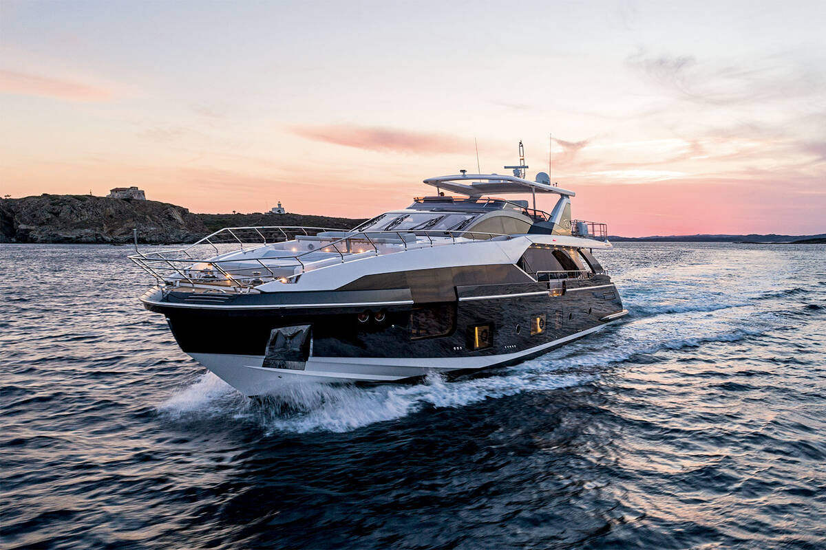 Екстер'єр Azimut Grande 27METRI