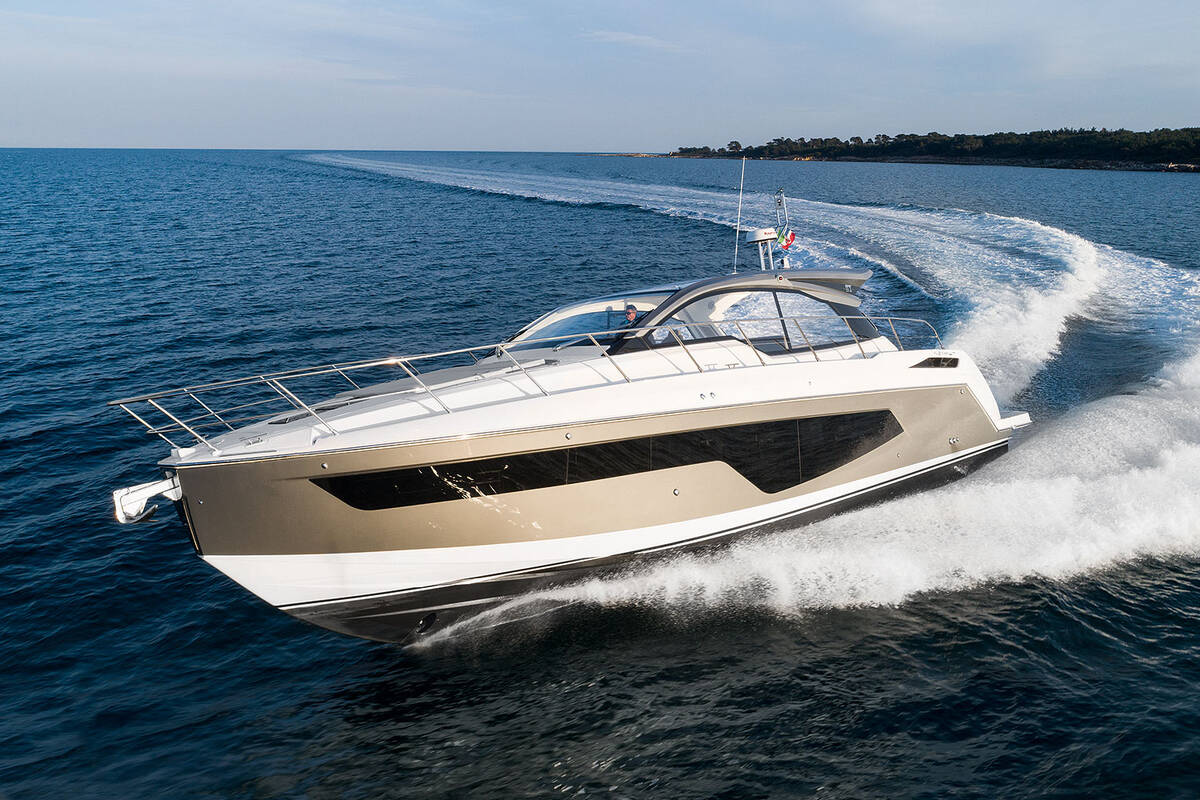 Екстер'єр Atlantis 51