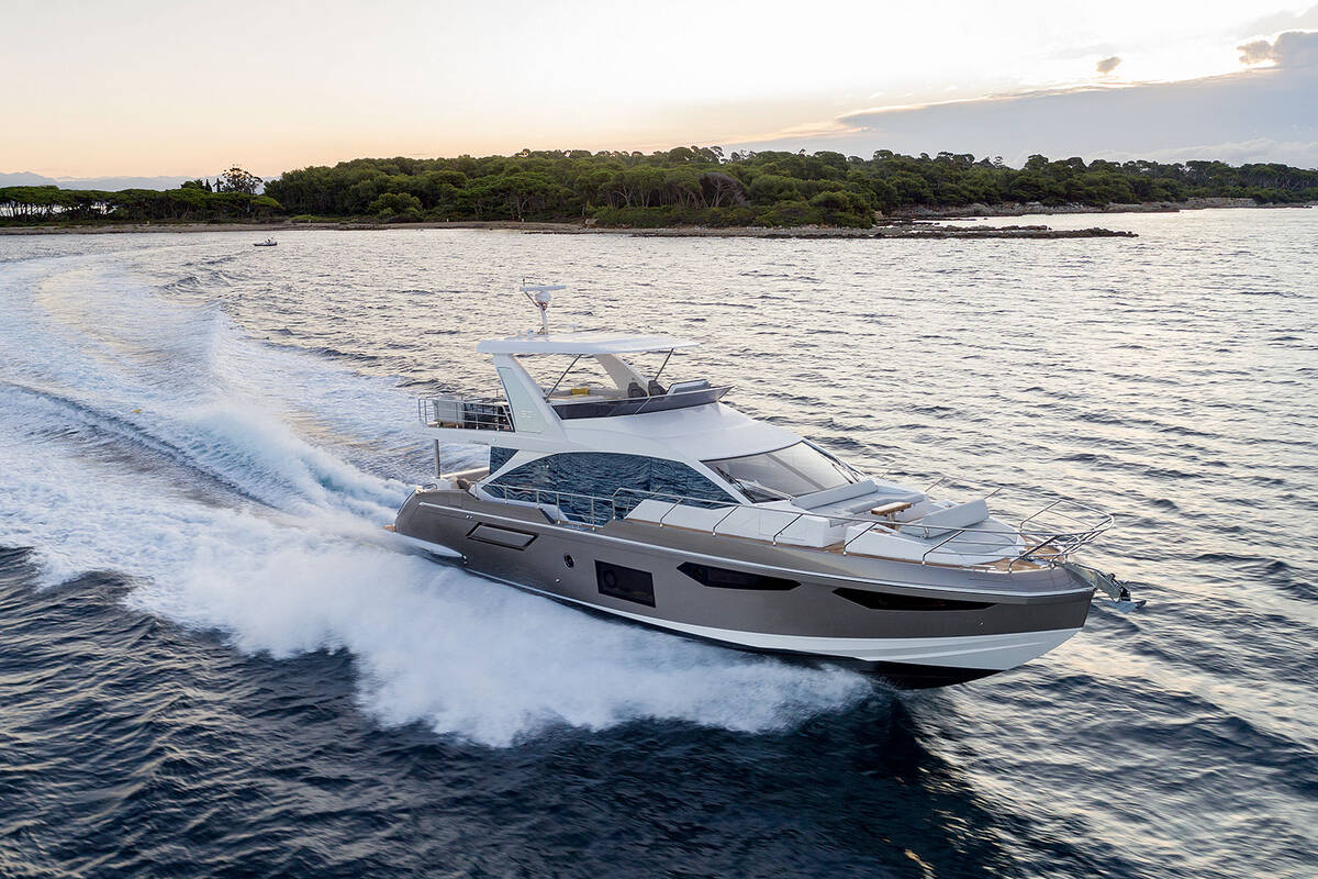 Azimut Fly 60