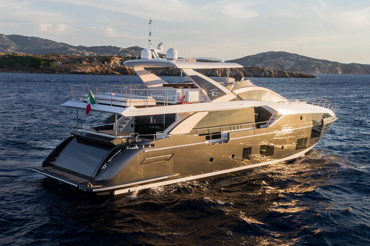Екстер'єр Azimut Grande 27METRI