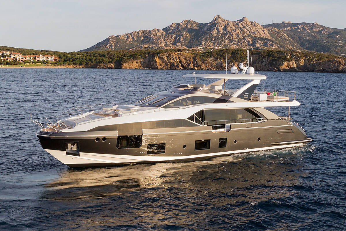 Екстер'єр Azimut Grande 27METRI