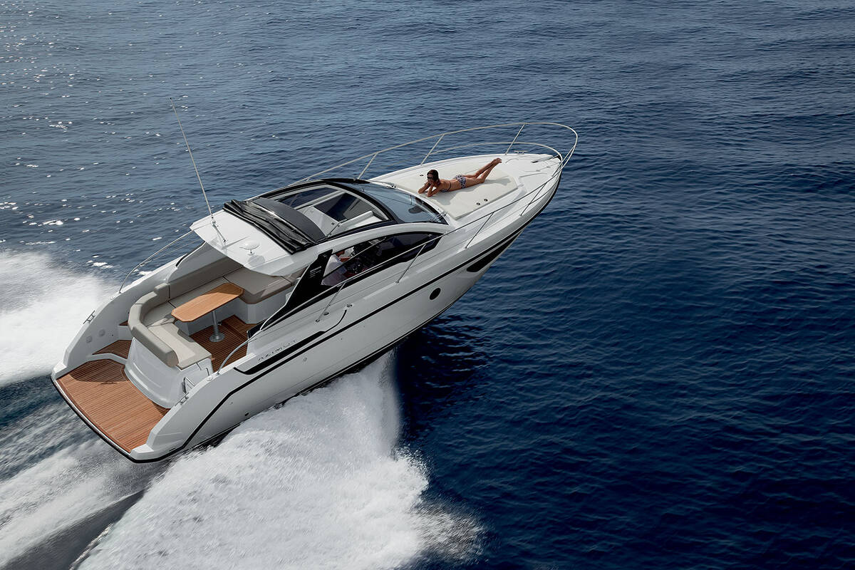 Екстер'єр Atlantis 34