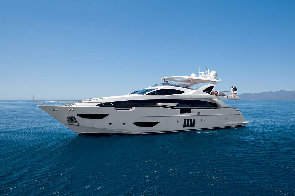 Exterior Azimut Grande 95RPH