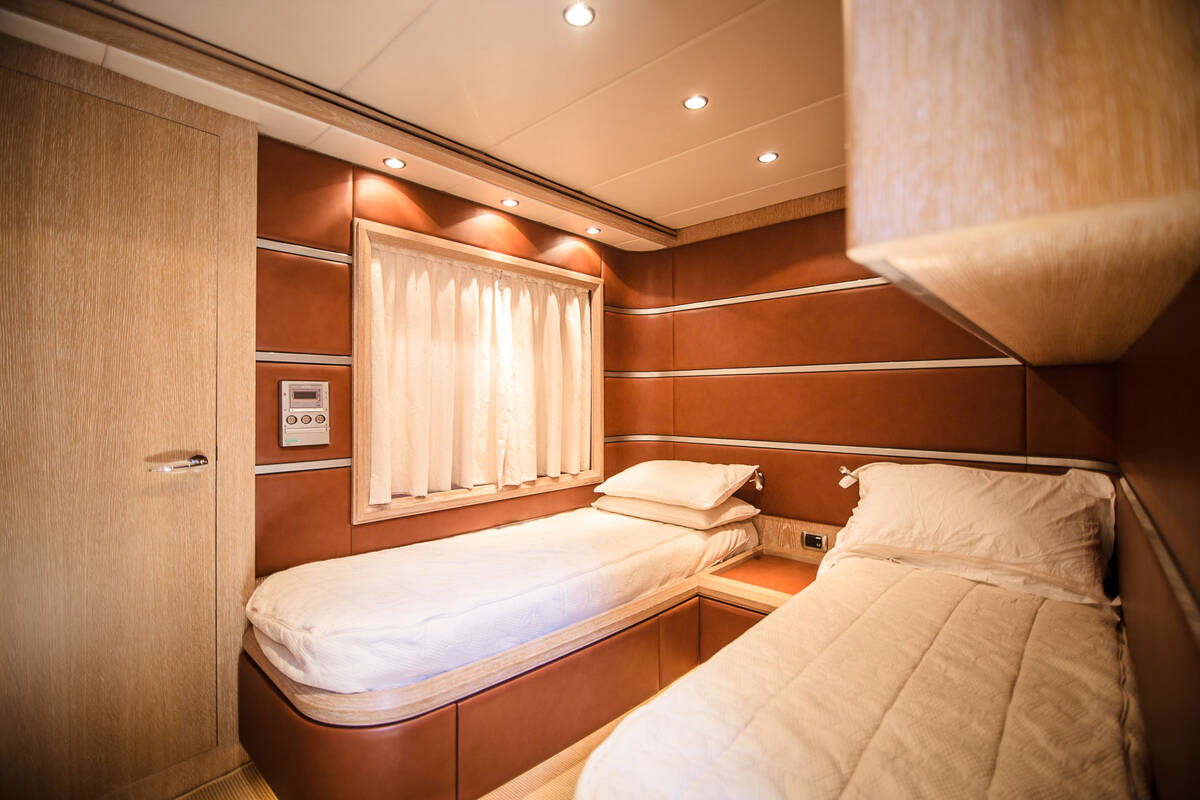 Azimut 98 Leonardo