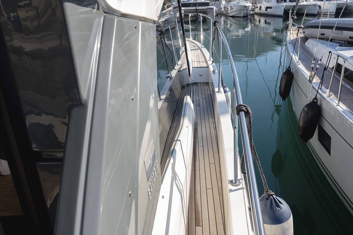 Side deck