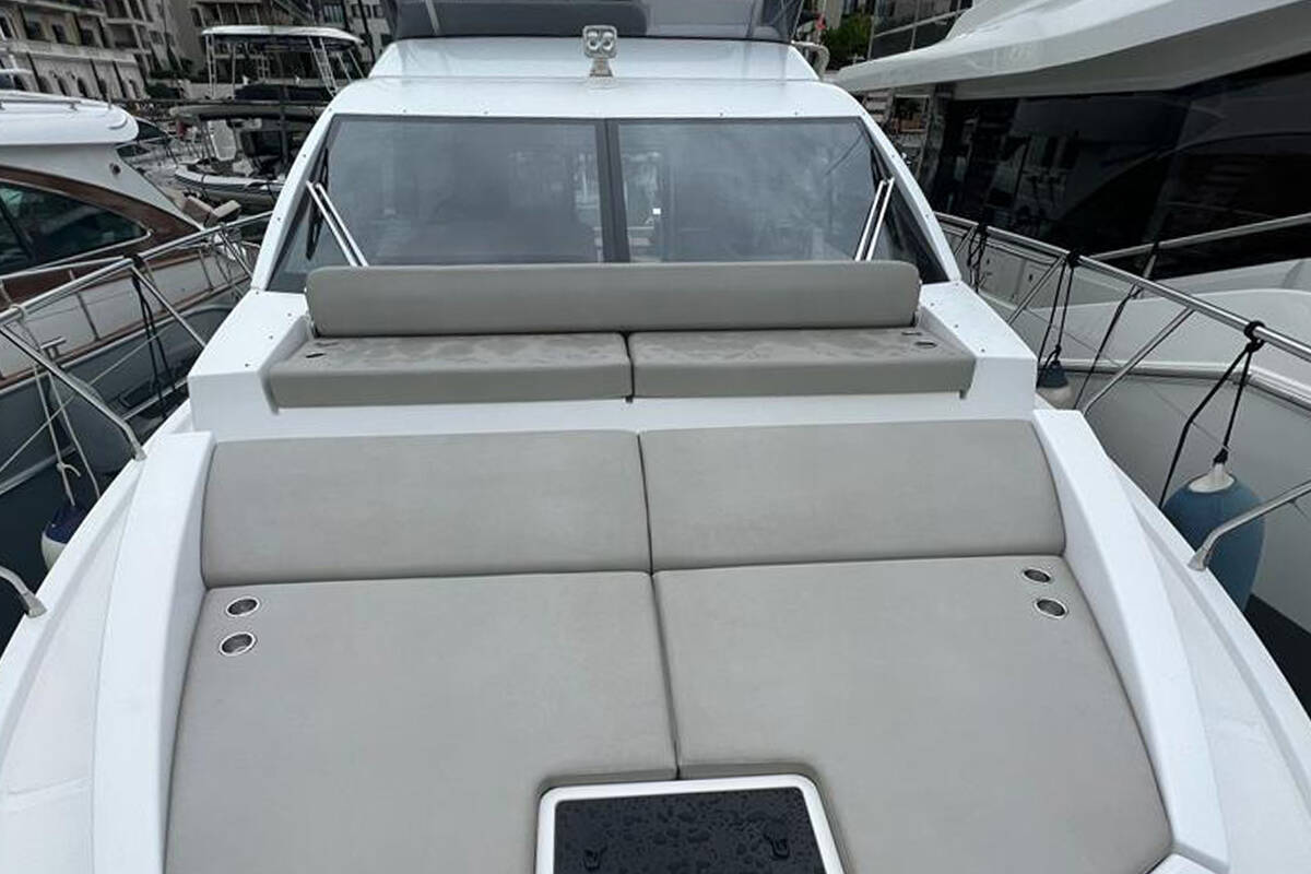 Bow deck