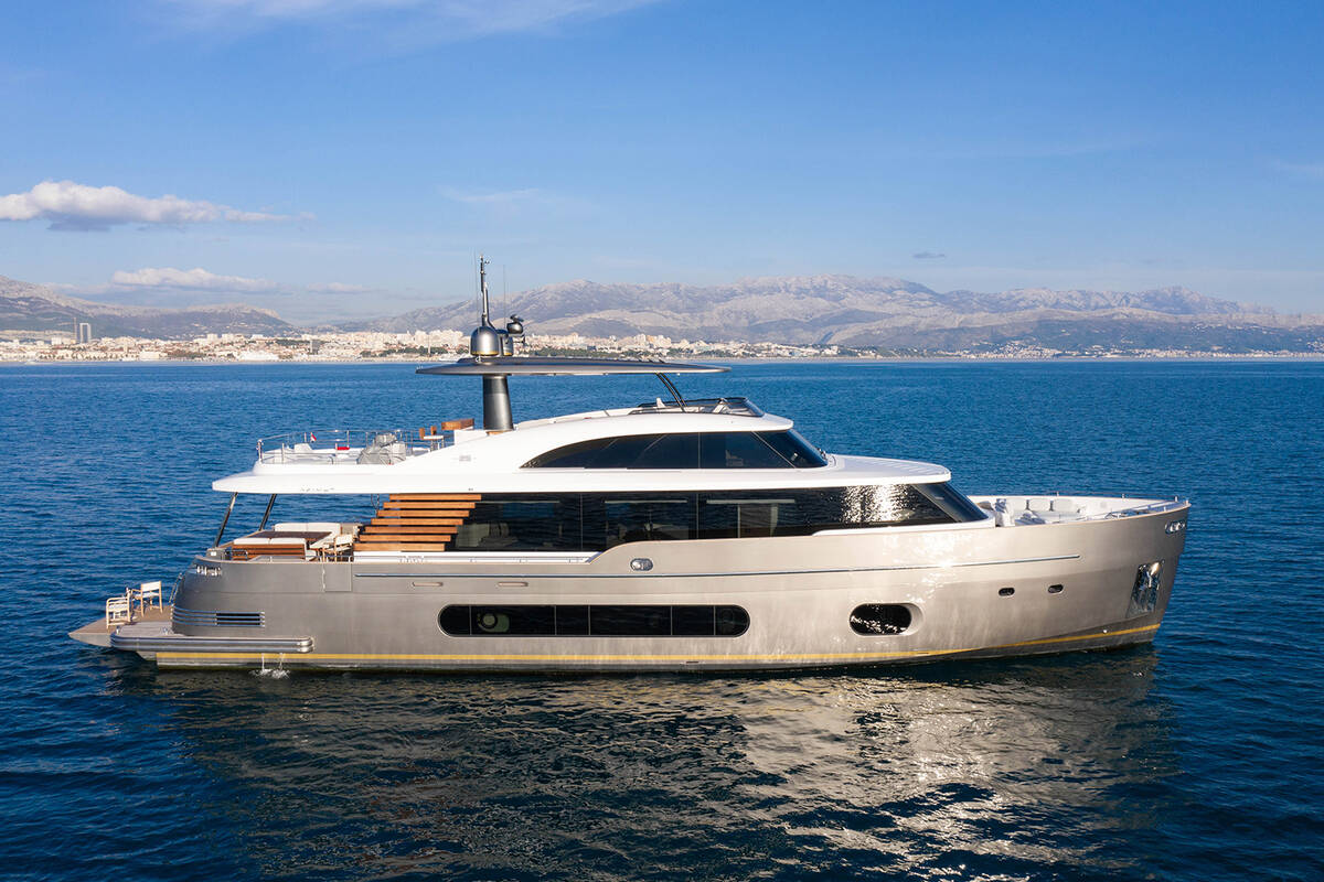 Екстер'єр Magellano 25 METRI M/Y OREL