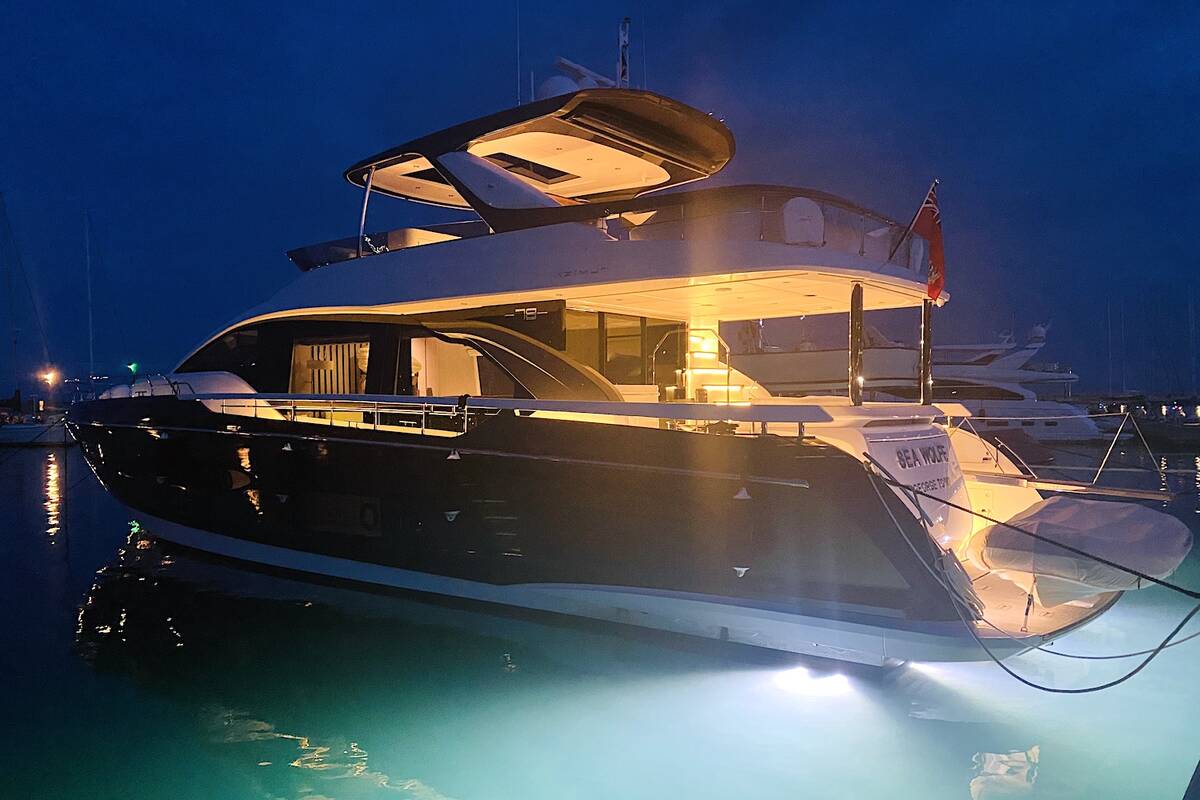 Екстер'єр Azimut 78 Flybridge
