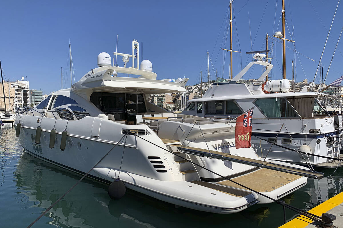 Exterior Azimut 86S