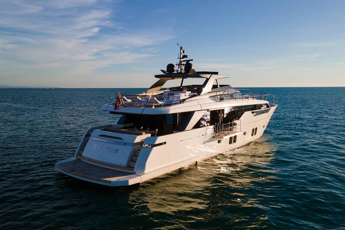 Exterior Sanlorenzo SL102 <br/>M/Y DEEP BLUE III 2019
