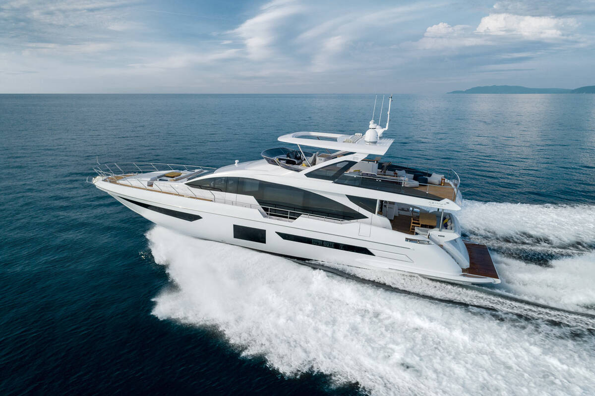 Екстер'єр Azimut Grande 25 METRI