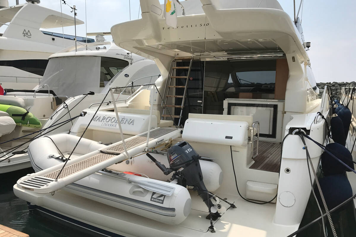 Exterior Ferretti 510