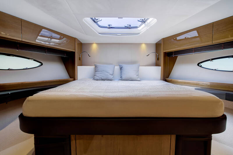 Bow VIP cabin