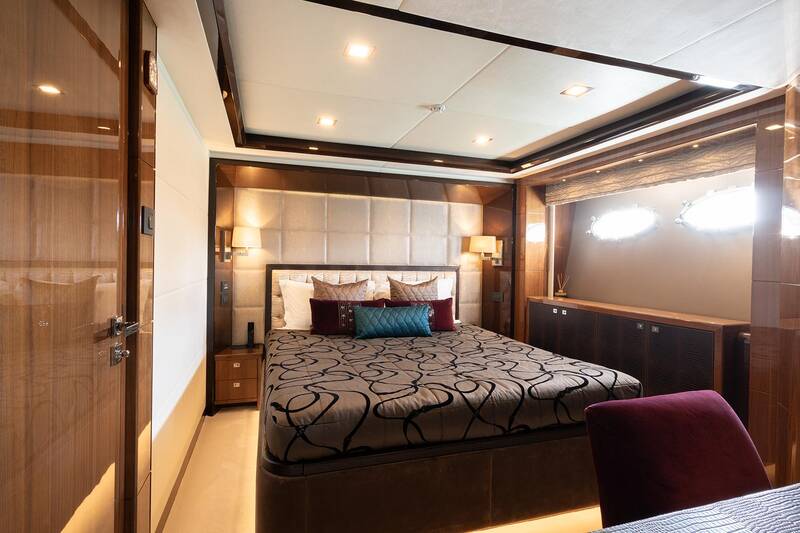 Double guest cabin