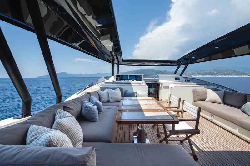 Flybridge