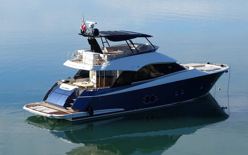 Exterior MCY 65 2012