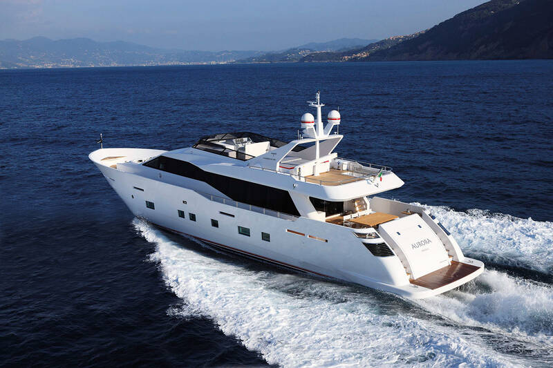 Exterior Tecnomar 30 - 2011