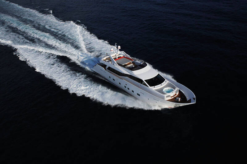 Exterior Tecnomar 30 - 2011