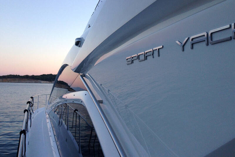 Exterior Sunseeker 68 Sport Yacht