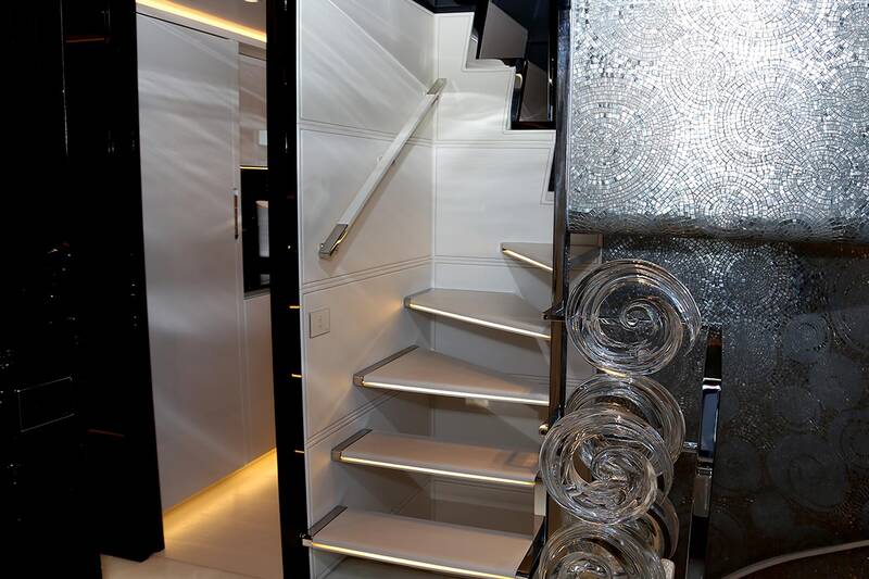 Steps to lower deck 