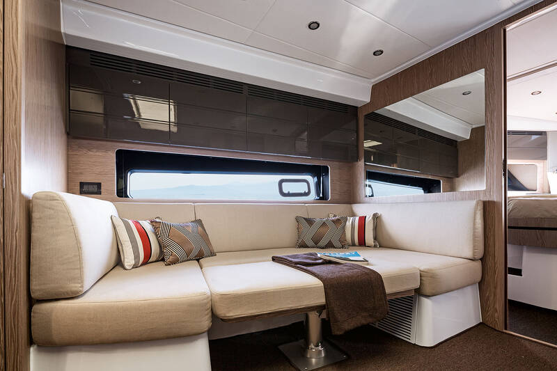 Dinette on lower deck