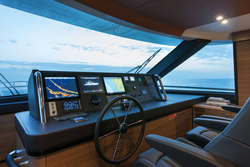Main helm station