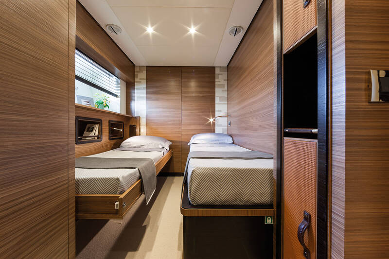 Guest cabin