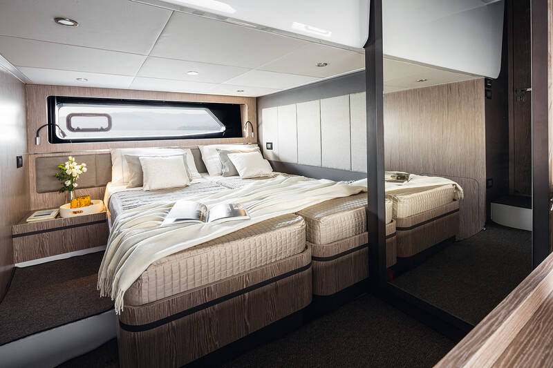 Guest Cabin queen size bed