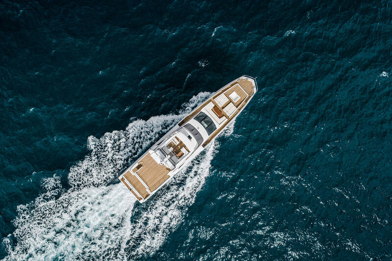 Екстер'єр Azimut Grande 35 METRI