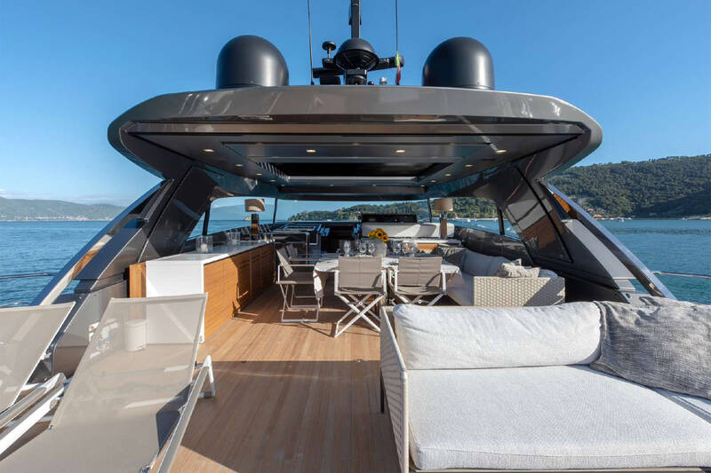 Flybridge