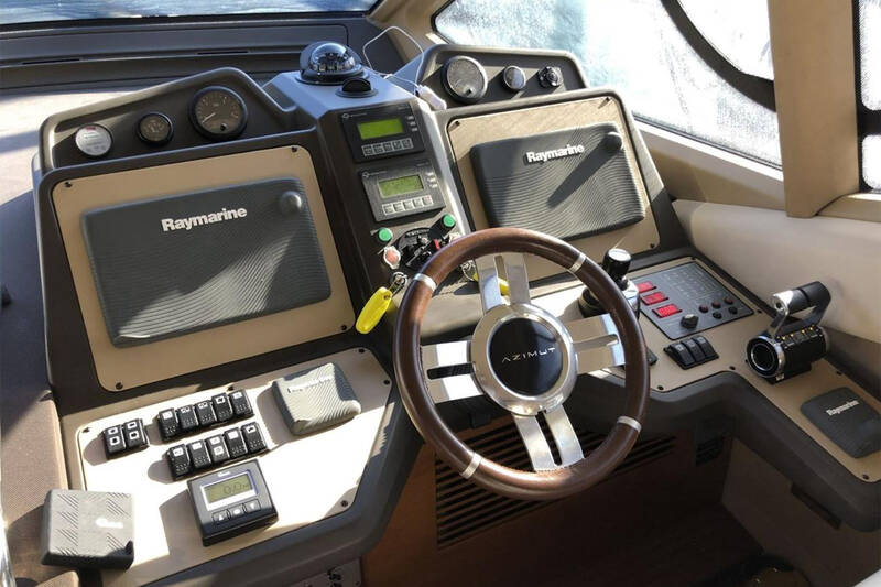 Main helm station