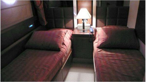 Guest cabin