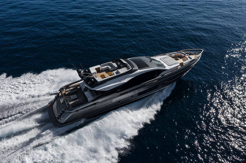Екстер'єр Azimut Grande S10
