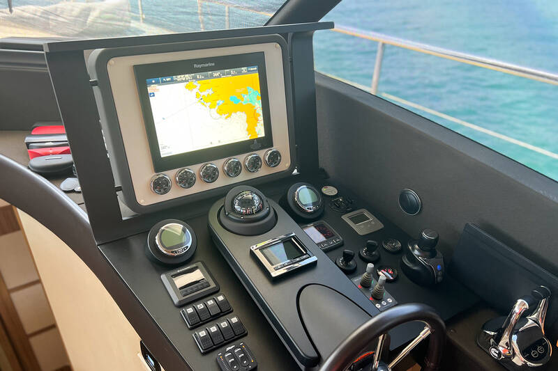 Main helm station