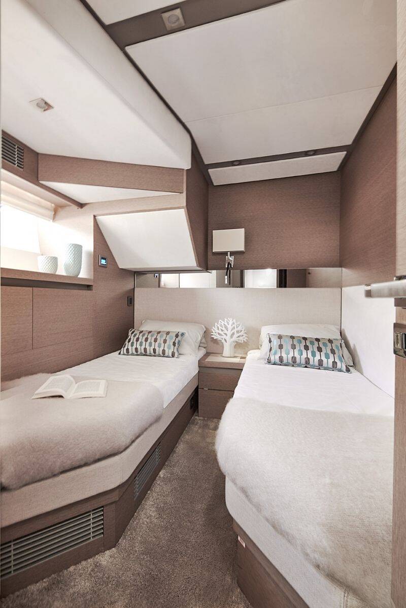 Guest cabin