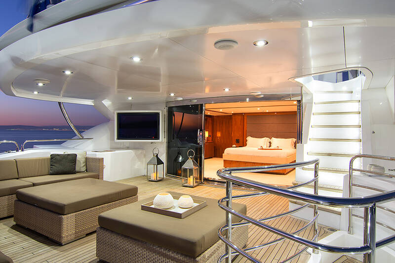Upper deck salon and aft lounge area