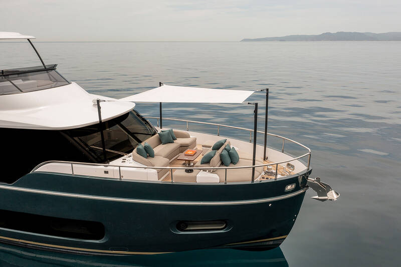 Lounge area on bow