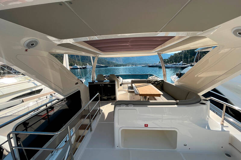 Flybridge