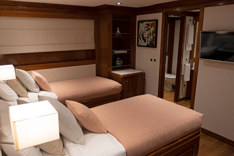 Guest cabin 2