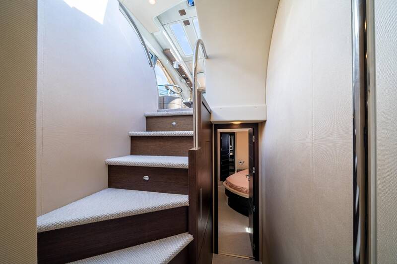 Lower deck