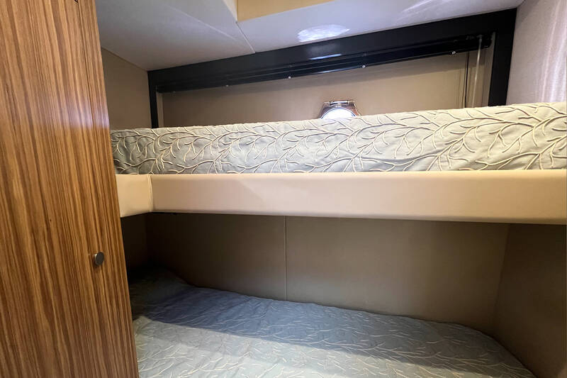 Guest cabin