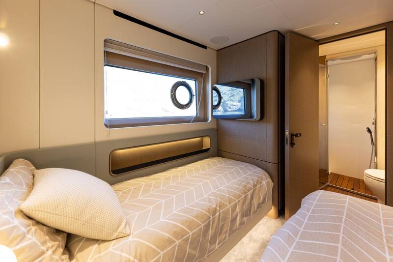 Twin guest cabin