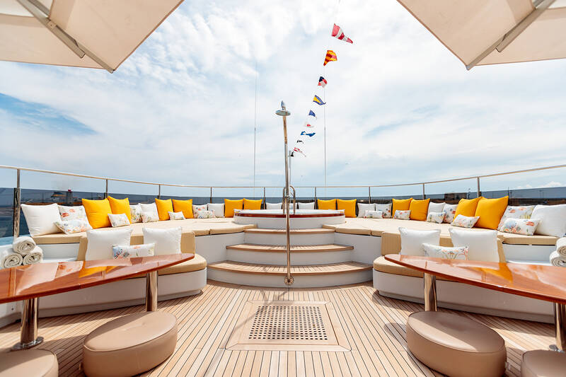Lounge area on sundeck