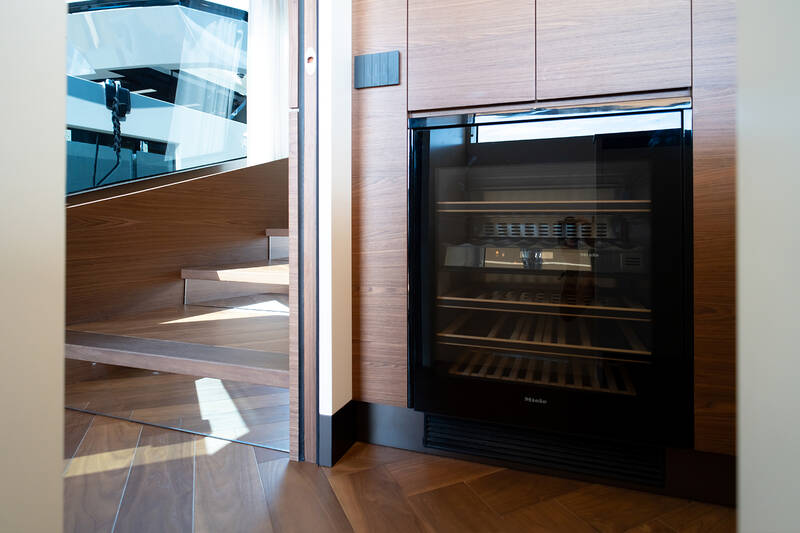 Winecooler in galley