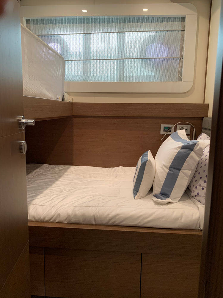 Guest cabin